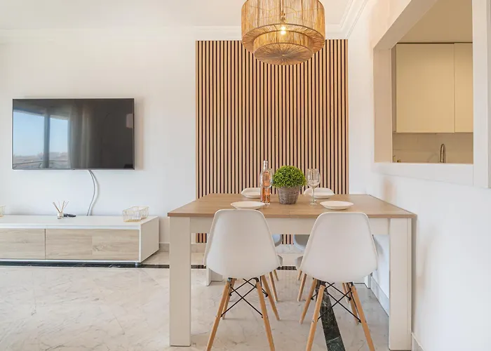 Aqua Banus 3 アパート